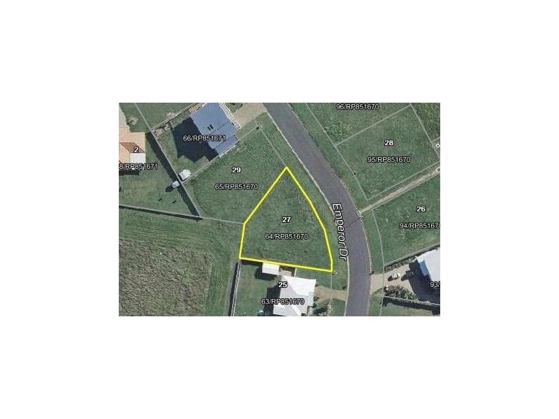 27 Emperor Dr, Elliott Heads QLD 4670