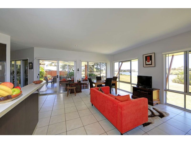 91 Fairway Dr, Bargara QLD 4670