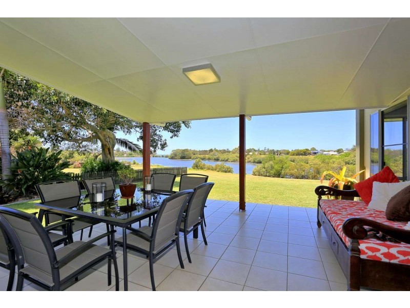 91 Fairway Dr, Bargara QLD 4670