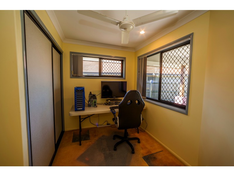 8 Warren Pl, Bargara QLD 4670