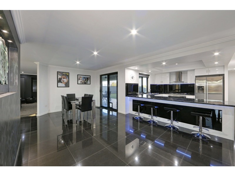 34 Palmerston Dr, Branyan QLD 4670