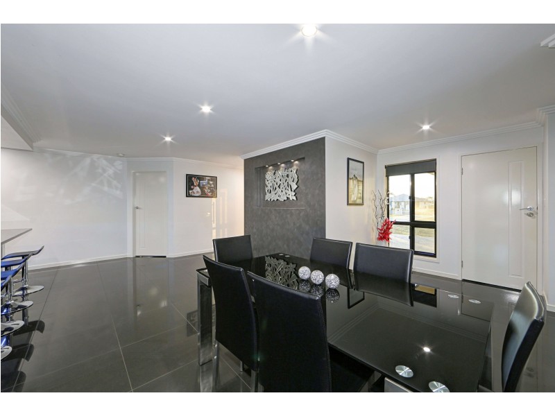 34 Palmerston Dr, Branyan QLD 4670
