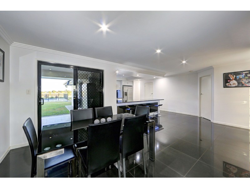 34 Palmerston Dr, Branyan QLD 4670