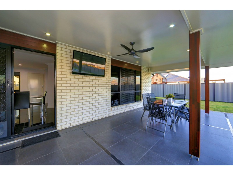 34 Palmerston Dr, Branyan QLD 4670