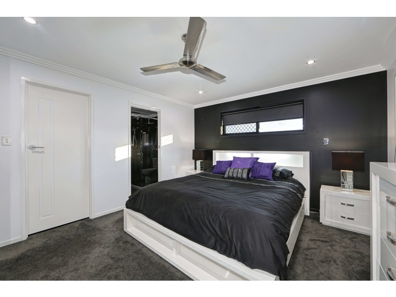 34 Palmerston Dr, Branyan QLD 4670