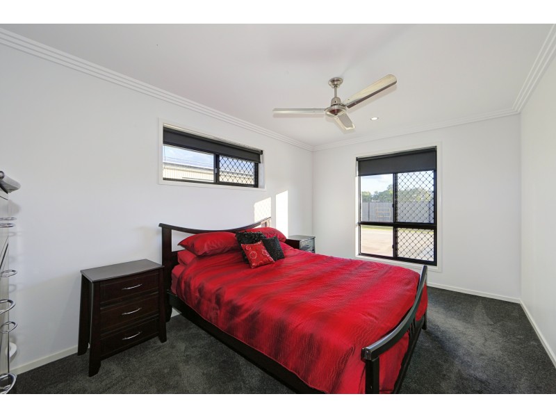 34 Palmerston Dr, Branyan QLD 4670