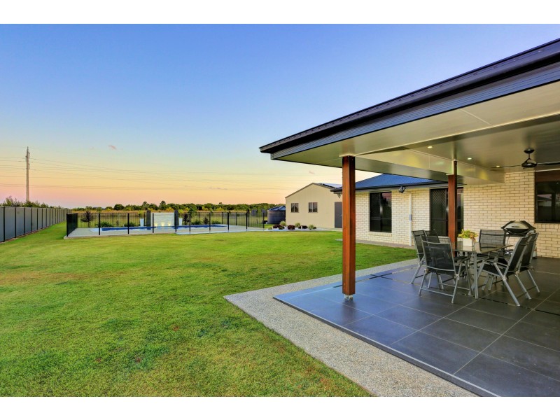 34 Palmerston Dr, Branyan QLD 4670