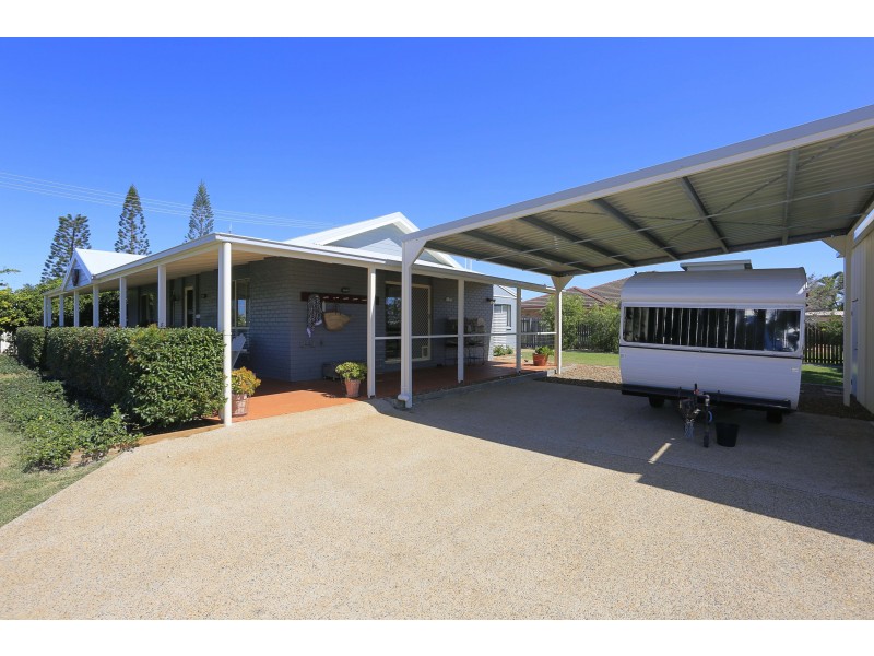 2 Camilleri Ct, Elliott Heads QLD 4670