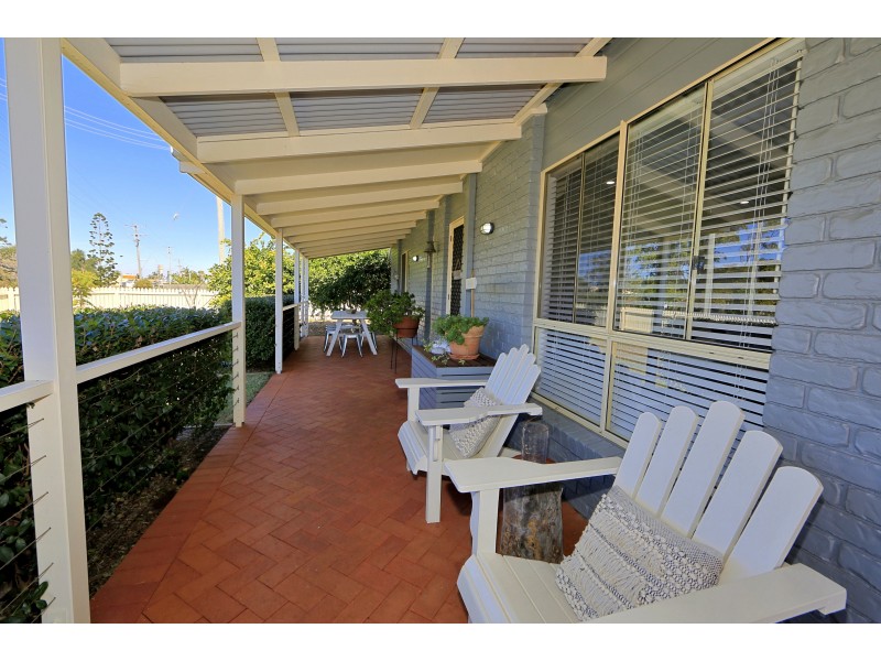 2 Camilleri Ct, Elliott Heads QLD 4670