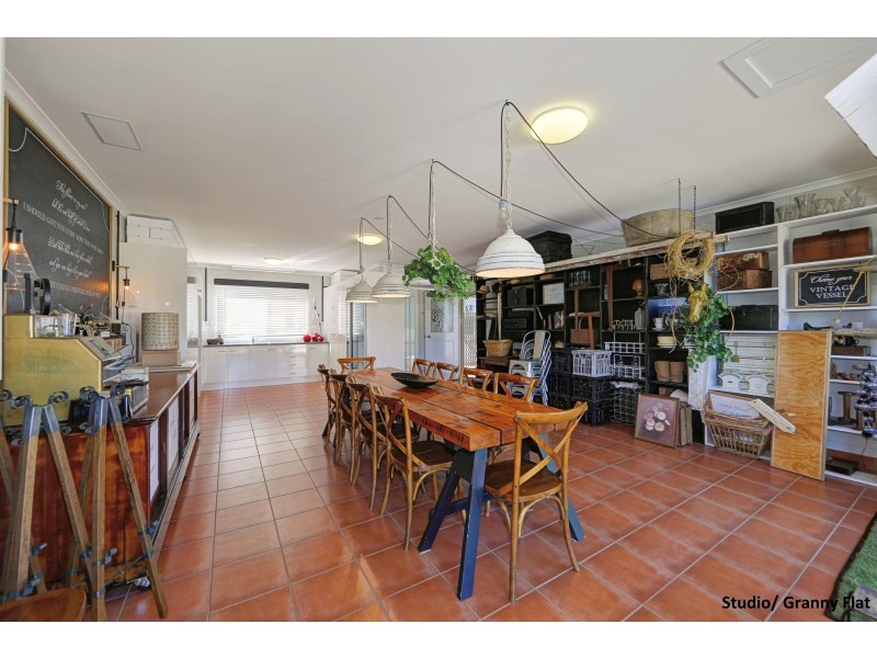 2 Camilleri Ct, Elliott Heads QLD 4670