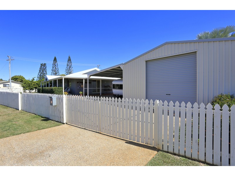 2 Camilleri Ct, Elliott Heads QLD 4670