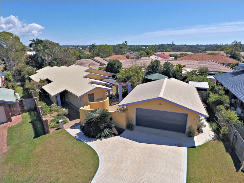 4 Redman Ct, Bargara QLD 4670