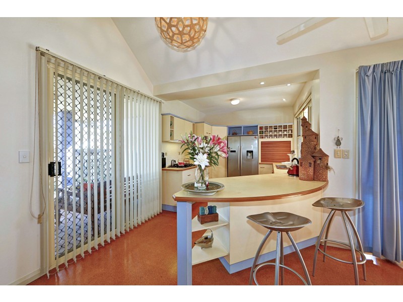 4 Redman Ct, Bargara QLD 4670