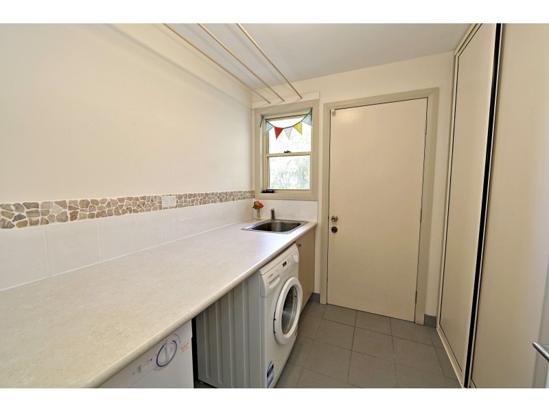 4 Redman Ct, Bargara QLD 4670