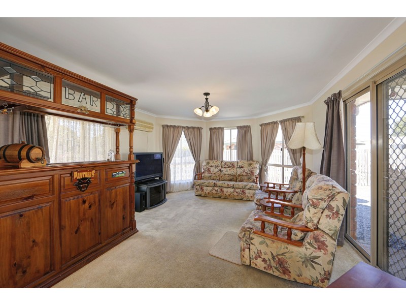 51 Shell St, Burnett Heads QLD 4670