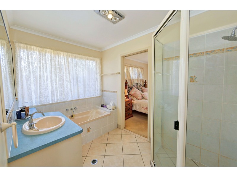 51 Shell St, Burnett Heads QLD 4670