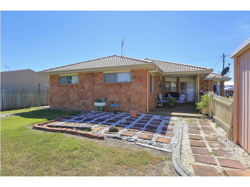 51 Shell St, Burnett Heads QLD 4670