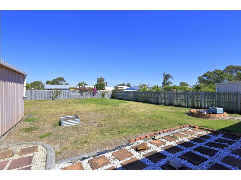 51 Shell St, Burnett Heads QLD 4670