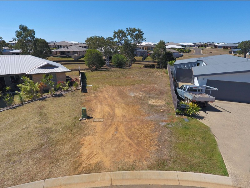 6 Sweetwater Ct, Ashfield QLD 4670