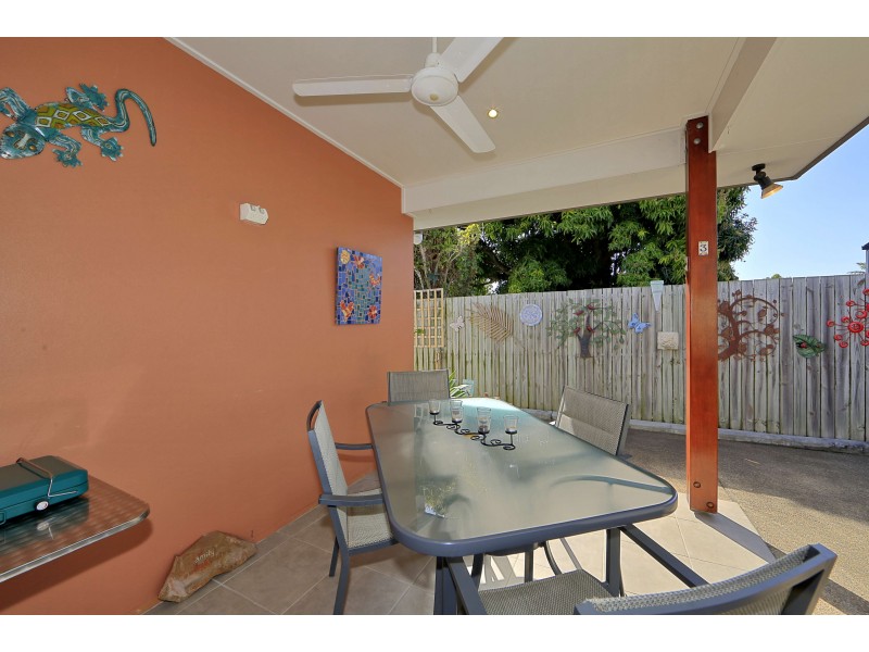 3/6 Theodore St, Svensson Heights QLD 4670