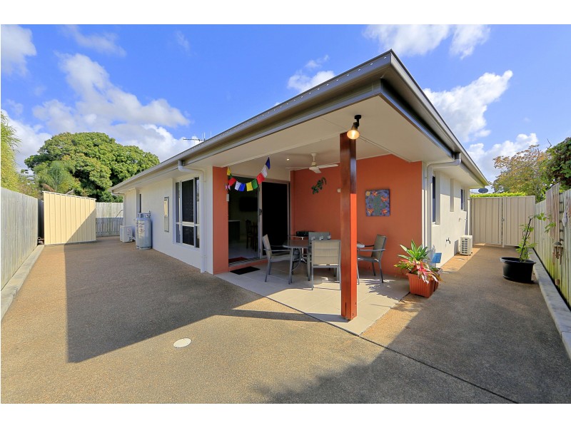 3/6 Theodore St, Svensson Heights QLD 4670