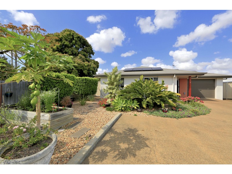 3/6 Theodore St, Svensson Heights QLD 4670