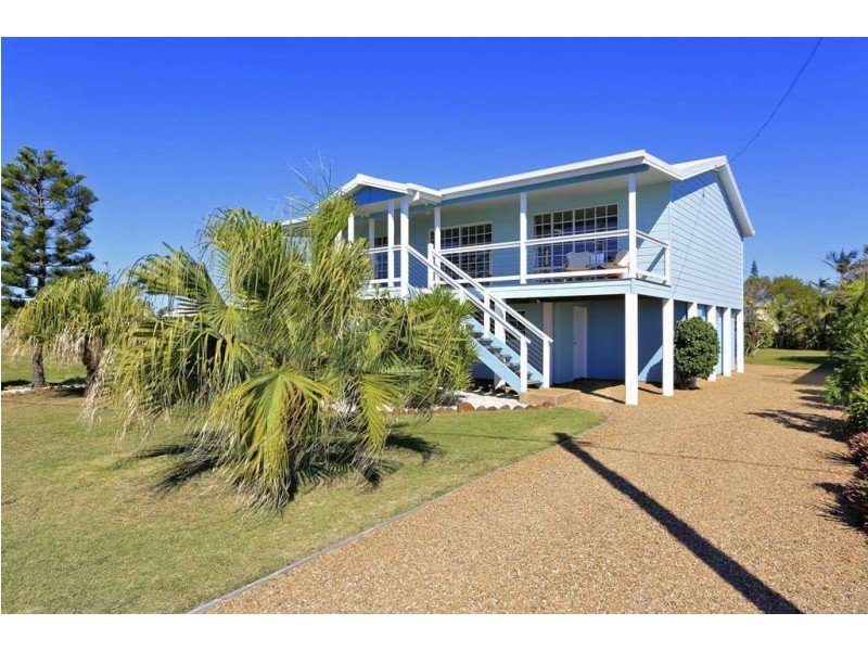 117 Sea Esp, Burnett Heads QLD 4670