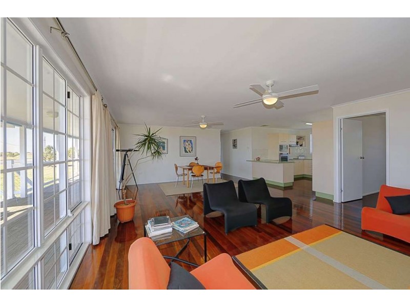 117 Sea Esp, Burnett Heads QLD 4670