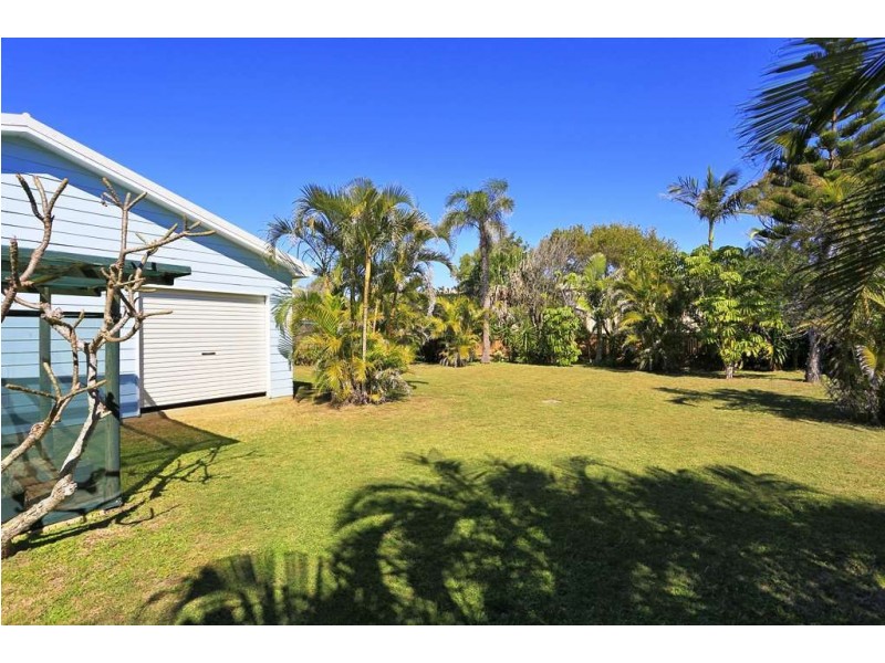 117 Sea Esp, Burnett Heads QLD 4670