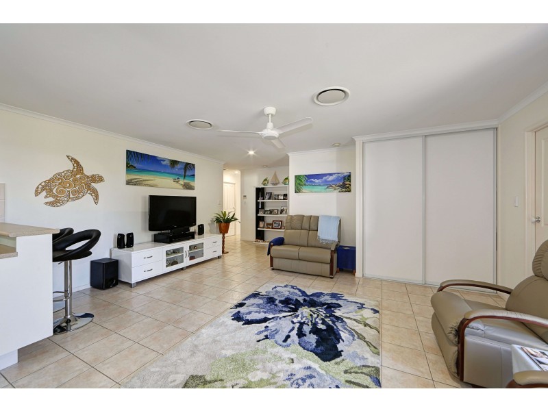 4 Solander St, Bargara QLD 4670
