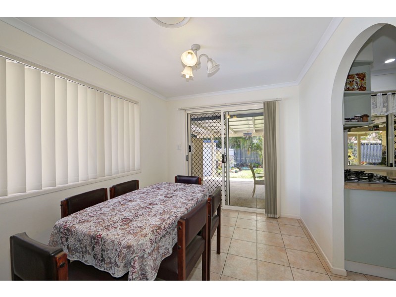 4 Solander St, Bargara QLD 4670