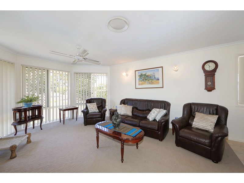 4 Solander St, Bargara QLD 4670