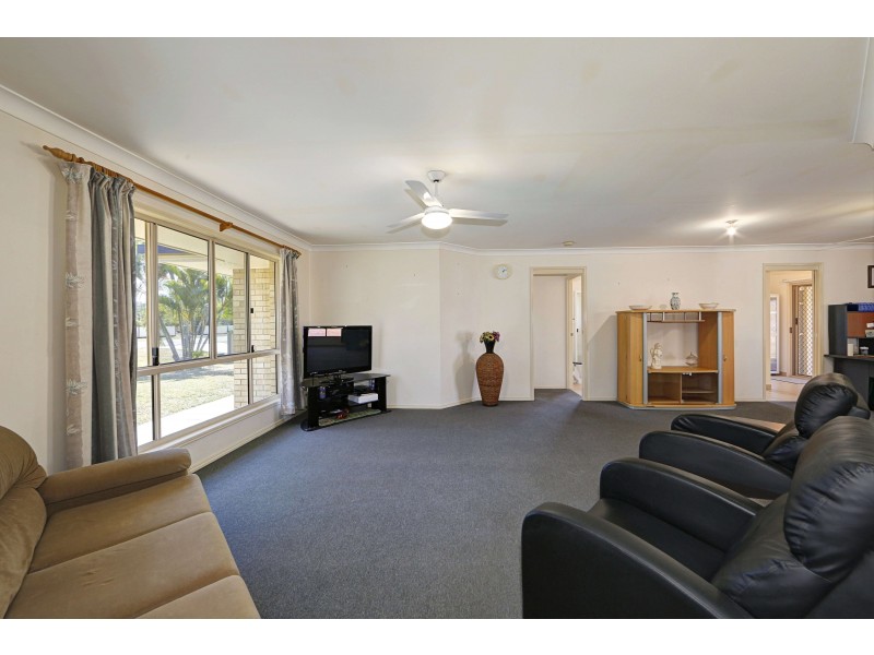 37 Spinnaker Bvd, Innes Park QLD 4670