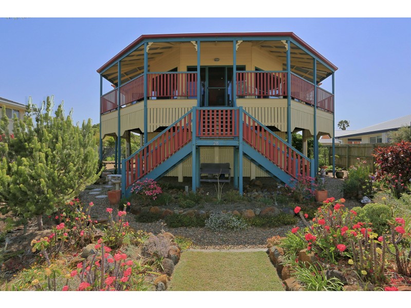 28 Oceanview St, Bargara QLD 4670