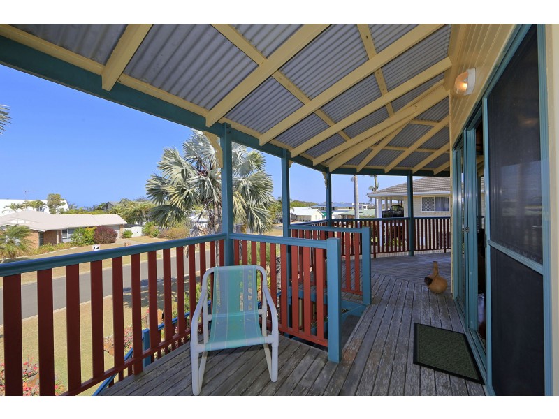 28 Oceanview St, Bargara QLD 4670