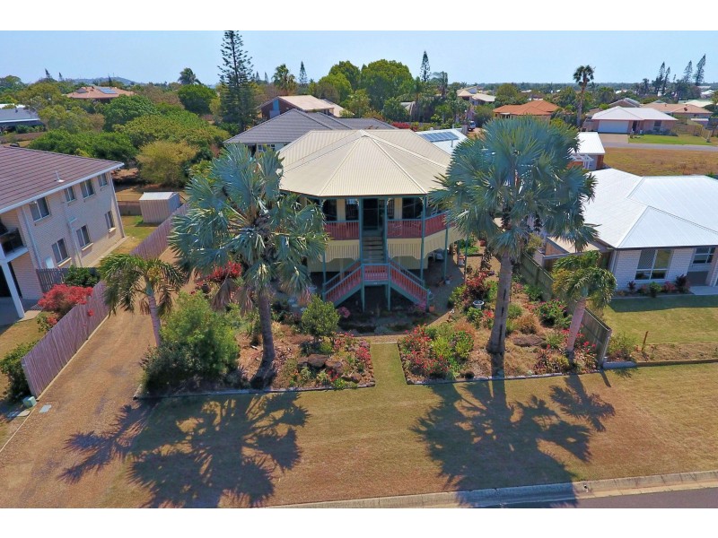 28 Oceanview St, Bargara QLD 4670