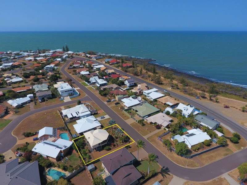 28 Oceanview St, Bargara QLD 4670