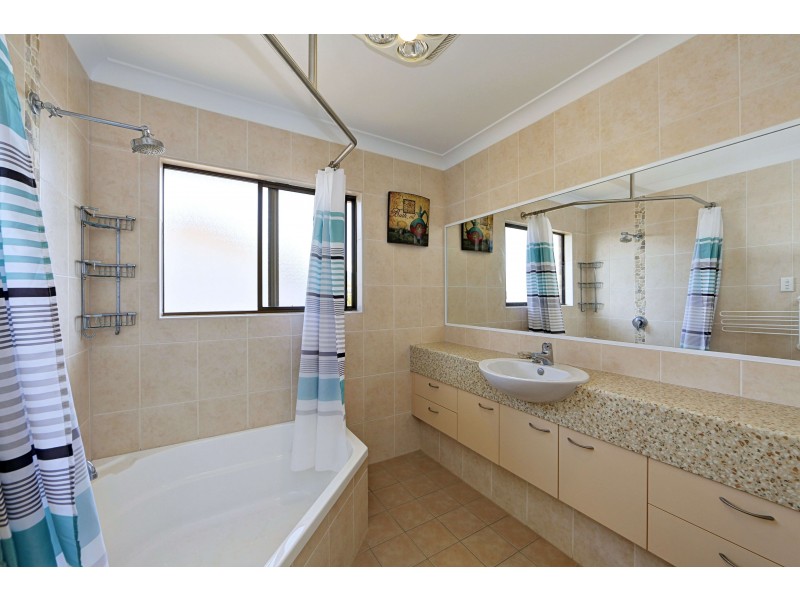 11 Bussey St, Bargara QLD 4670