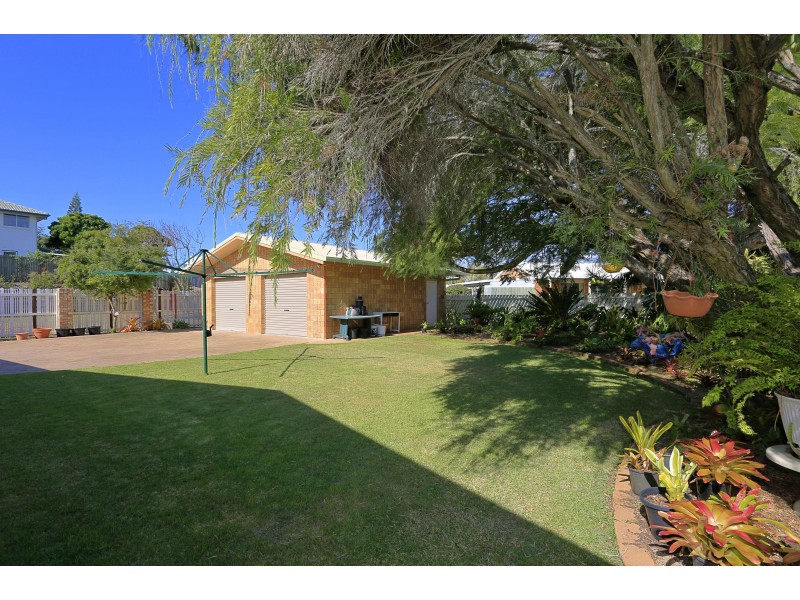 11 Bussey St, Bargara QLD 4670