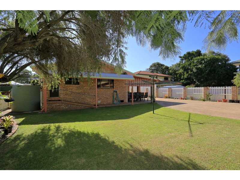 11 Bussey St, Bargara QLD 4670
