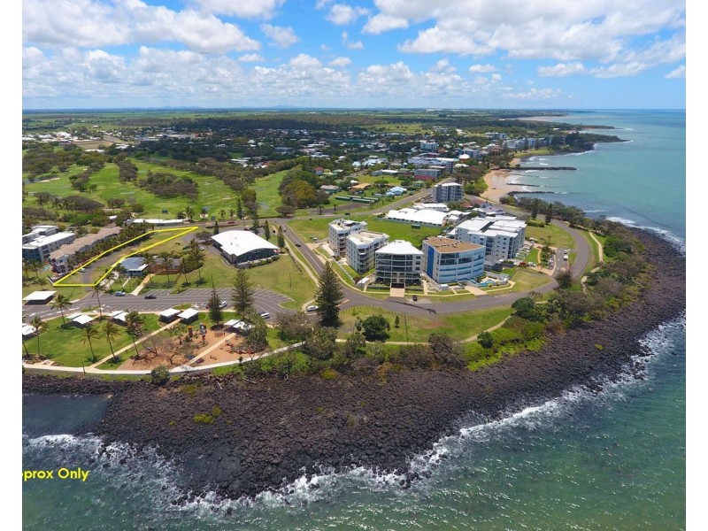 2/106 Miller, Bargara QLD 4670