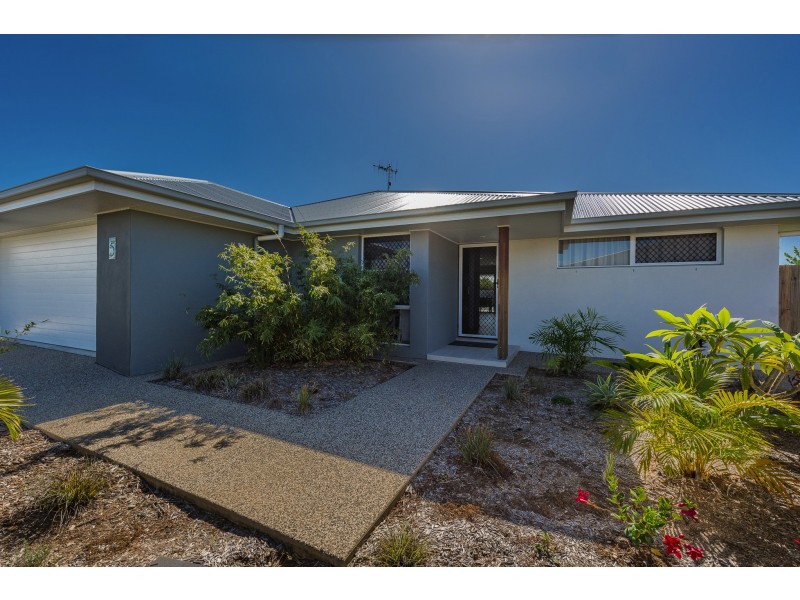 5 Bunker Ct, Bargara QLD 4670