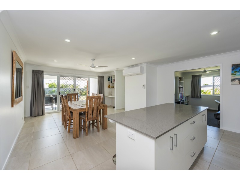 5 Bunker Ct, Bargara QLD 4670