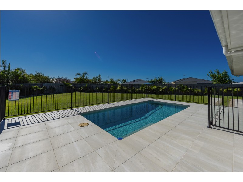 5 Bunker Ct, Bargara QLD 4670