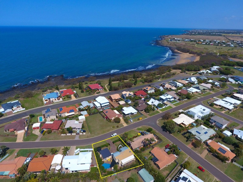 12 Oceanview St, Bargara QLD 4670