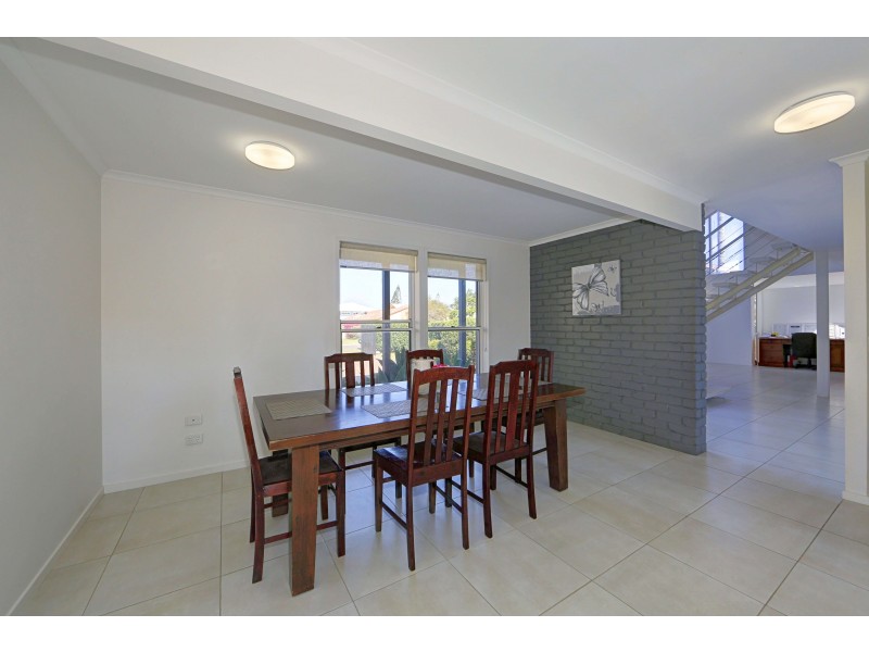 12 Oceanview St, Bargara QLD 4670