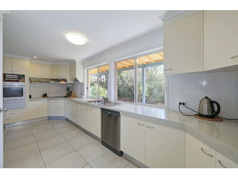 12 Oceanview St, Bargara QLD 4670