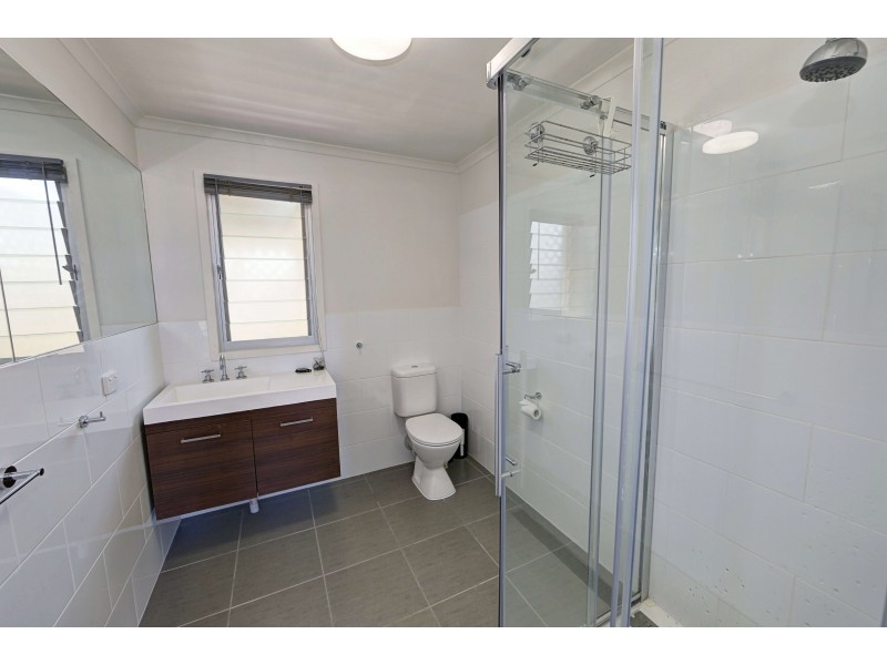 12 Oceanview St, Bargara QLD 4670