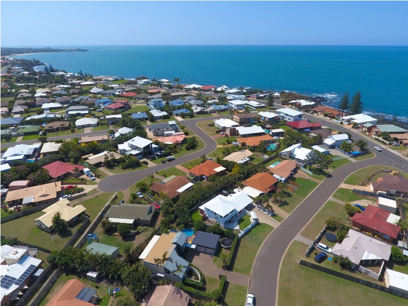 12 Oceanview St, Bargara QLD 4670