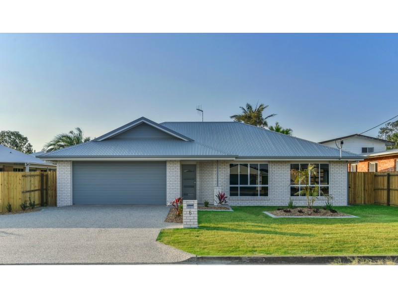 6 Hay St E, Avenell Heights QLD 4670